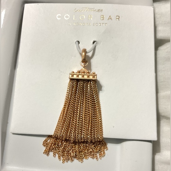 🐘🐘💓 Square Tassel Charm in Rose Gold - Picture 4 of 4